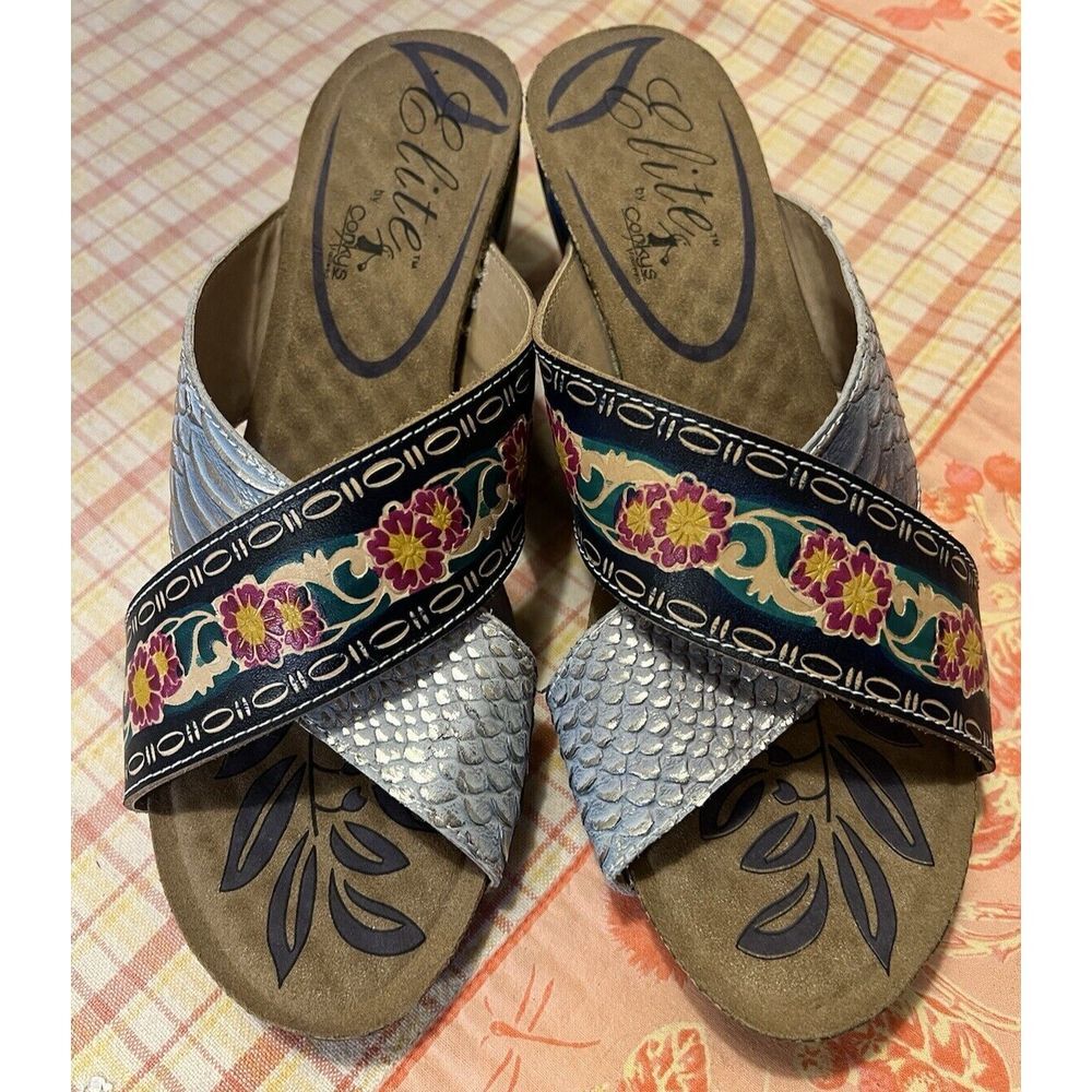 Comfort Women’s Silver Floral Slide Sandals
